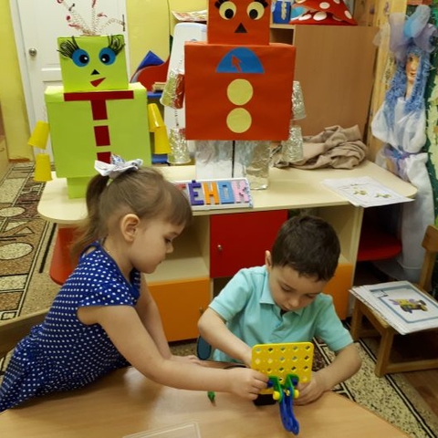Педагогическая копилка. Детские потешки из конструктора