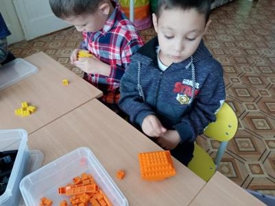 Конспект непосредственно образовательной деятельности по конструированию из кубиков ЛЕГО