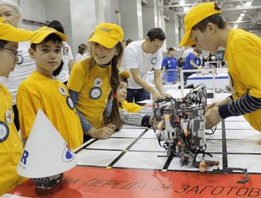 Зачем нужны занятия робототехникой и как развить техническое творчество в образовании?