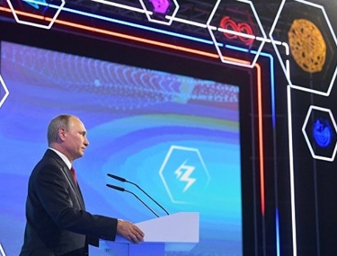 Беспилотники, космические корабли и искусственный интеллект: школьники поговорили с Путиным о новых технологиях
