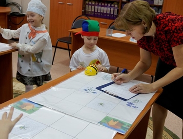 Городской конкурс по легомозайке "Все работы хороши..." прошел в Ноябрьске