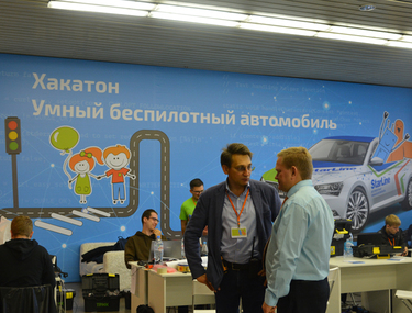Беспилотник за два дня. На фестивале робототехники прошёл хакатон &laquo;Умный автомобиль&raquo;