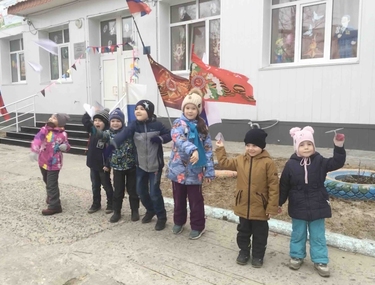 &laquo;Нам был защитой самой лучшей твой истребитель боевой!&raquo;