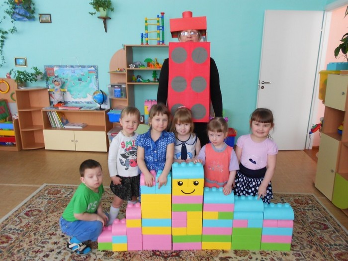 Сценарий совместной деятельности для детей старшего дошкольного возраста &laquo;Дом Дружбы&raquo;