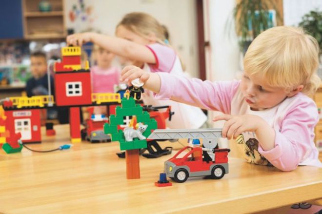 Развитие языковых навыков дошкольников через LEGO-технологию