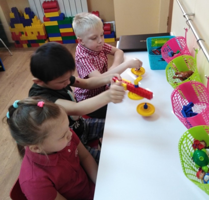 Этот удивительный волчок! Конструируем с дошкольниками