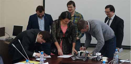 Учебные заведения подписали соглашение о совместной стратегии развития образовательной робототехники