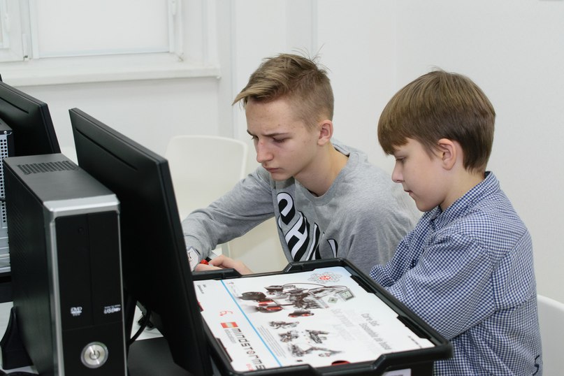 Семинар для начинающих преподавателей &laquo;Внедрение робототехники в образовательное пространство ОУ&raquo; в Тюмени 12 февраля 2015 г.